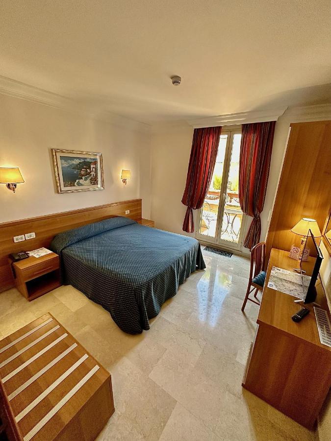 Hotel Principe Di Piemonte Rom Exteriör bild