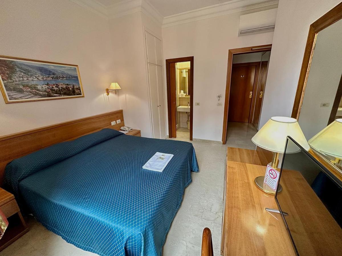 Hotel Principe Di Piemonte Rom Exteriör bild