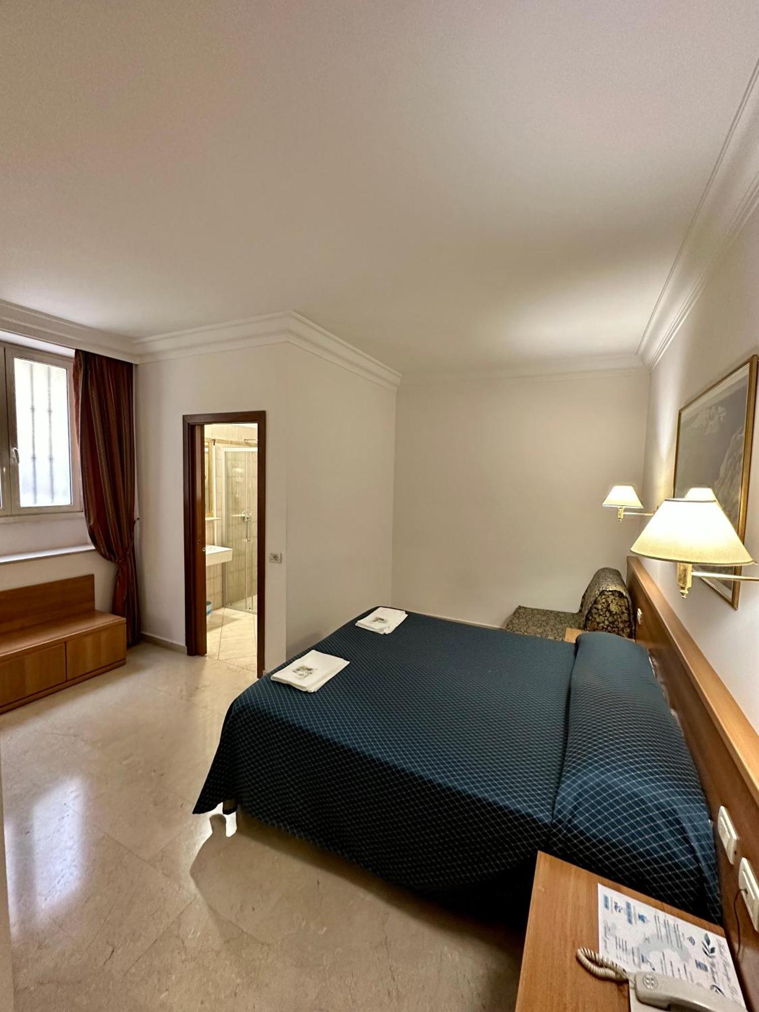 Hotel Principe Di Piemonte Rom Exteriör bild