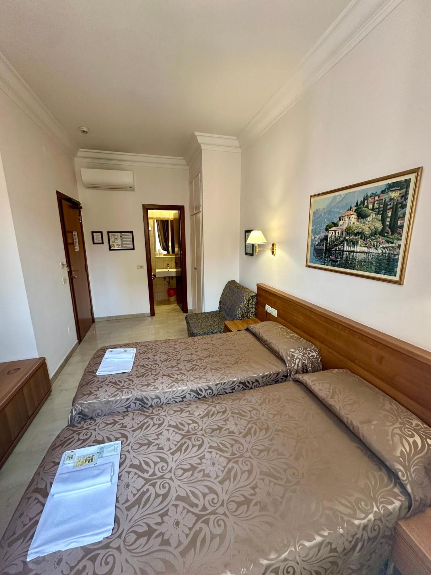 Hotel Principe Di Piemonte Rom Exteriör bild