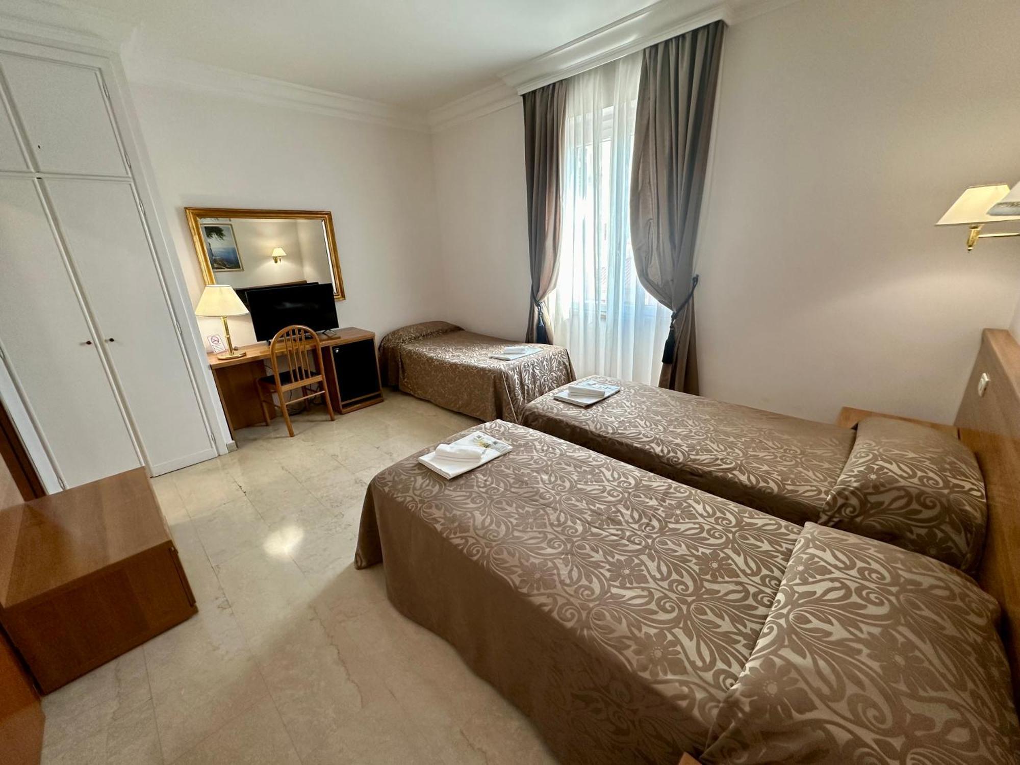Hotel Principe Di Piemonte Rom Exteriör bild