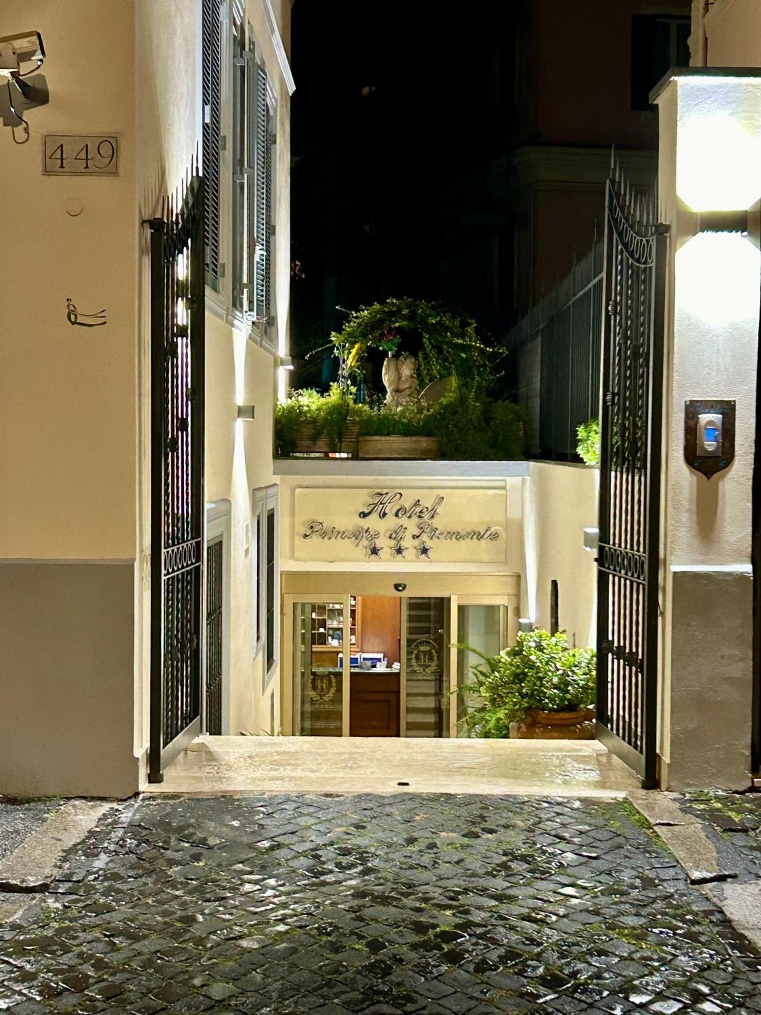 Hotel Principe Di Piemonte Rom Exteriör bild