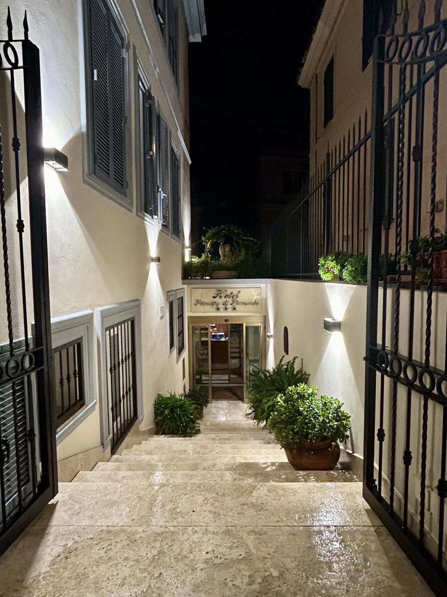 Hotel Principe Di Piemonte Rom Exteriör bild